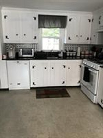 6 Mallard St, Yarmouth Port, MA 02675 - photo 5