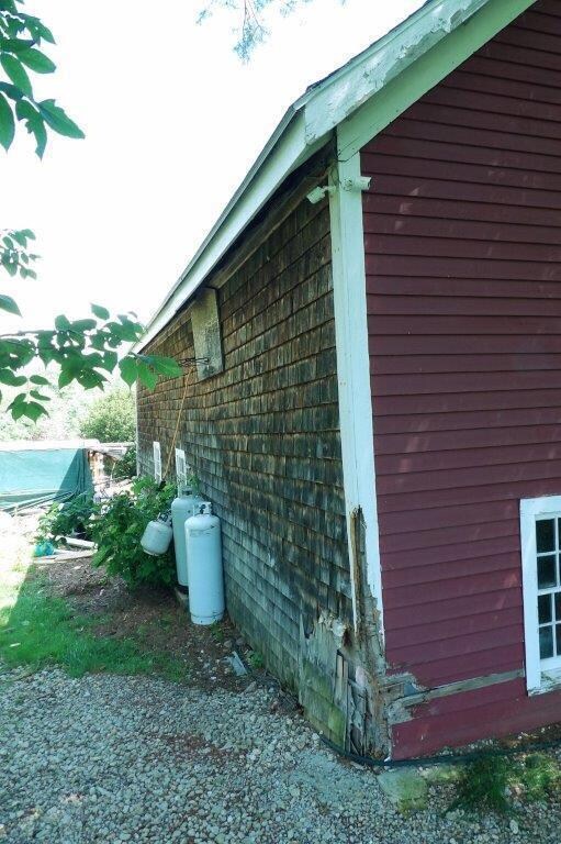 4. Right side of Barn - Bloch