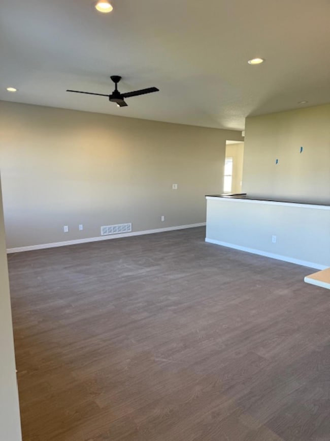 5768 Wall St, Waterloo, IA 50701 - photo 4