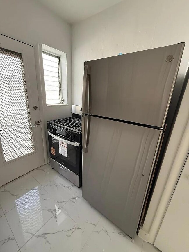 1225 Normandy Dr unit 4, Miami Beach, FL 33141 - photo 6