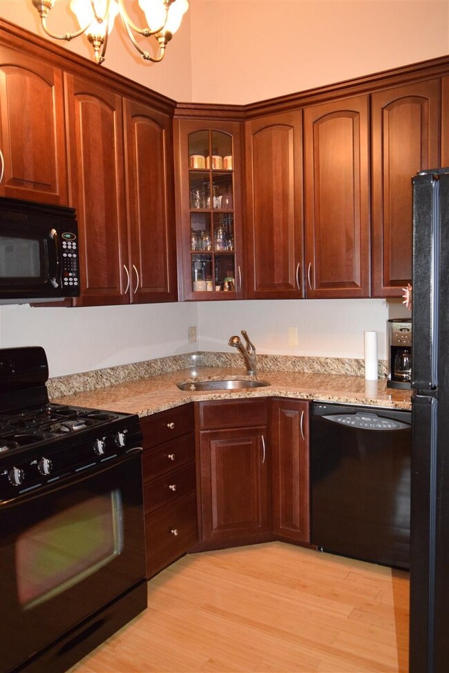 Emerson Mills unit 221, Pembroke, NH 03275 - photo 2