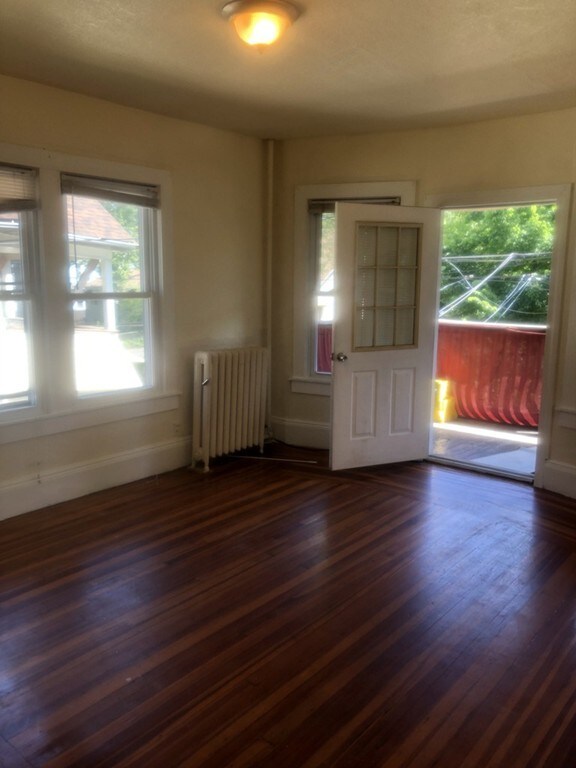 42 Bliss St unit 4, West Springfield, MA 01089 - photo 4