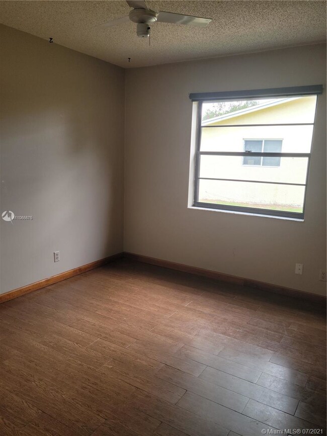 12911 SW 10th Ct, Davie, FL 33325 - photo 7