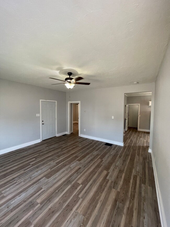 2432 Delaware St, Anderson, IN 46016 - photo 5