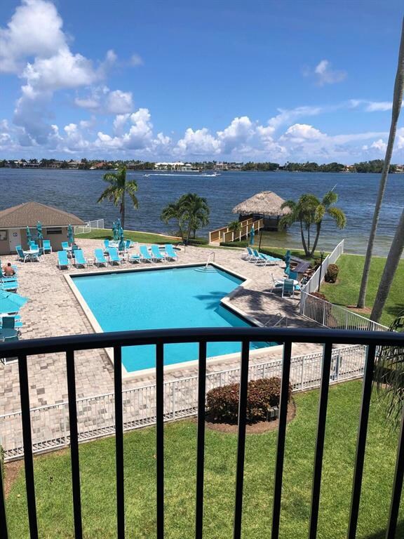 8200 Lakeshore Dr unit 3070, Hypoluxo, FL 33462 - photo 5