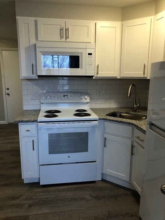 2149 Riverdale St unit 23, West Springfield, MA 01089 - photo 3