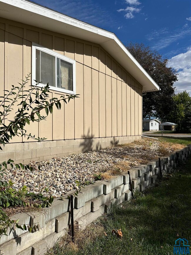 210 S Harrison St, Newell, IA 50568 - photo 6