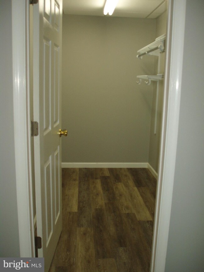 4429 Cobalt Dr, Harwood, MD 20776 - photo 7