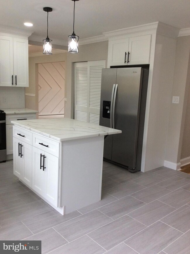 128 Glenn Oak Rd, Norristown, PA 19403 - photo 6