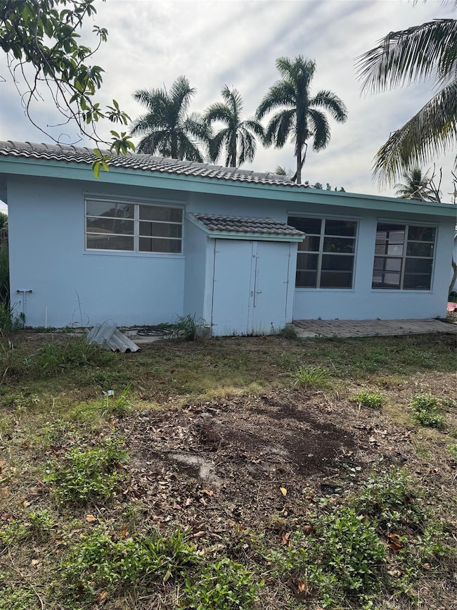 439 NE 33rd St, Boca Raton, FL 33431 - photo 2