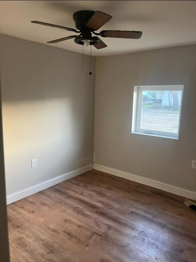 2053 Marsia Ln Bedroom (2) Pre Tenant Mo