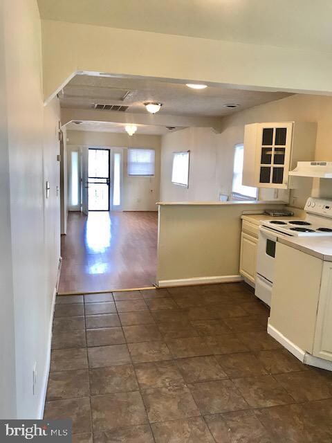 5109 N Englewood Dr, Hyattsville, MD 20785 - photo 6