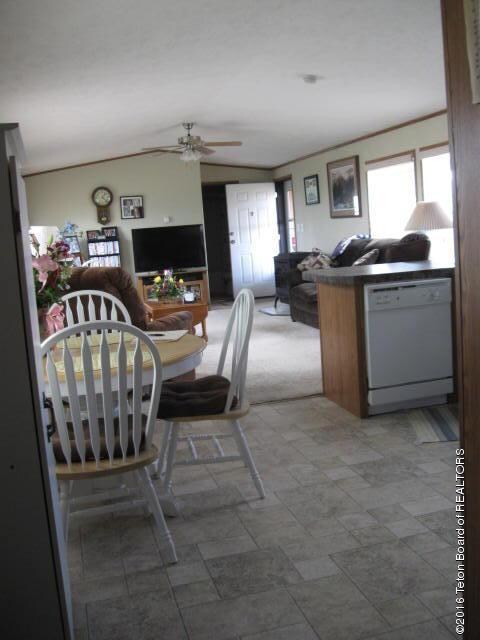 39 Bob-O-link Ln, Boulder, WY 82923 - photo 4