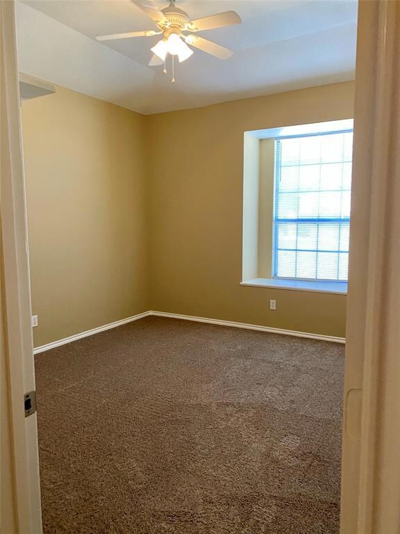 1144 Bent Oaks Dr, Denton, TX 76210 - photo 4