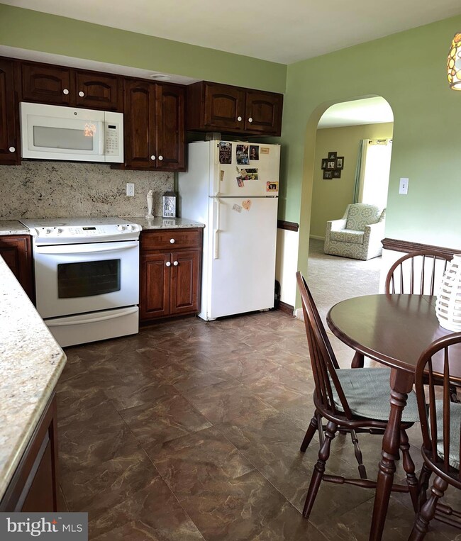 11 Glen Berne Dr, Wilmington, DE 19804 - photo 5