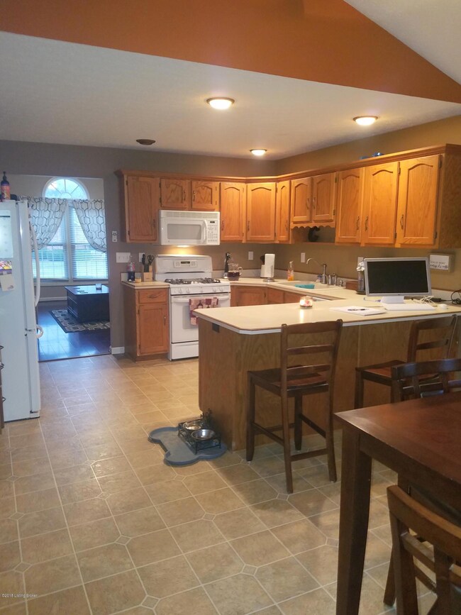 130 Brian Ct, Mount Washington, KY 40047 - photo 7