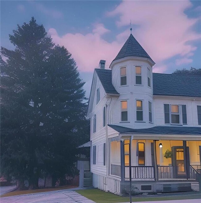 332 South St, Jim Thorpe, PA 18229 - photo 3