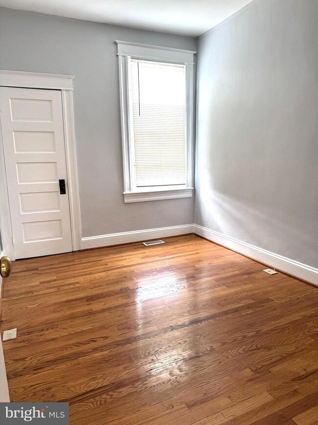 326 Mount Holly St, Baltimore, MD 21229 - photo 7