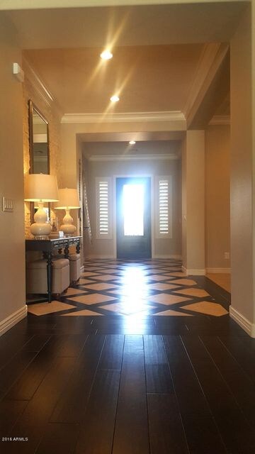 Foyer Tilework