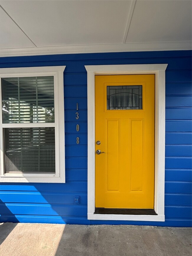 1308 Idylwild St, Houston, TX 77009 - photo 7