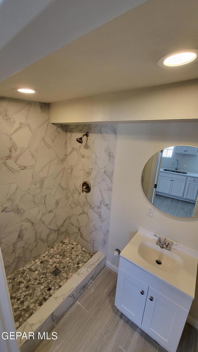 3531 Harrison Ave unit B, El Paso, TX 79930 - photo 4