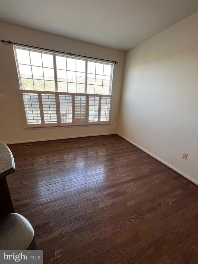 23141 Arora Hills Dr, Clarksburg, MD 20871 - photo 7