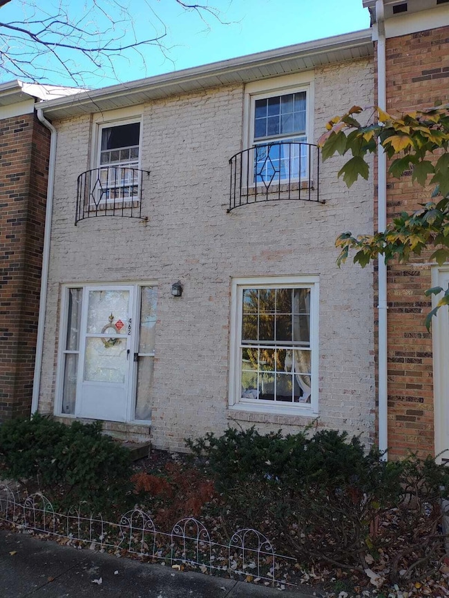 462 Clairbrook Ave unit 3, Columbus, OH 43228 - photo 2