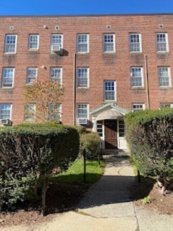 29 Englewood Ave unit 5, Brookline, MA 02445 - photo 2