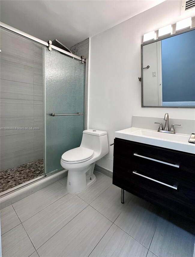 999 Brickell Bay Dr unit 709, Miami, FL 33131 - photo 4