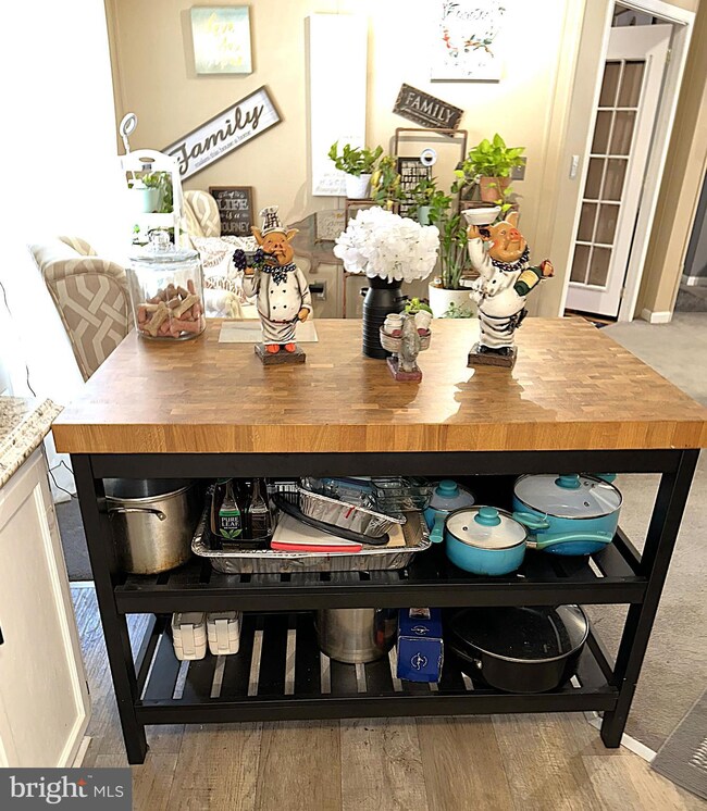 255 Rips Dr, Lothian, MD 20711 - photo 5