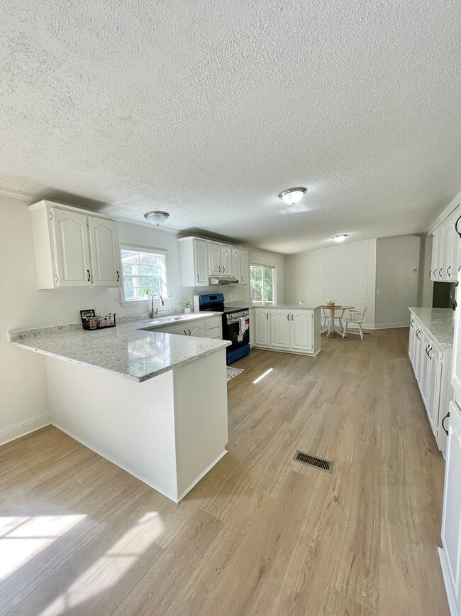 14121 Pleasant Hill Rd, Picayune, MS 39466 - photo 4