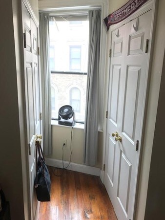 23 Charter St unit 4, Boston, MA 02113 - photo 4