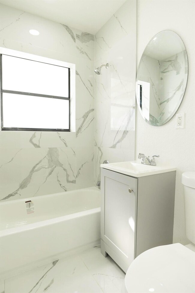 924 NW 11th Ct, Fort Lauderdale, FL 33311 - photo 7