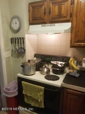 6031 Lynnwood Ave, Jacksonville, FL 32210 - photo 4