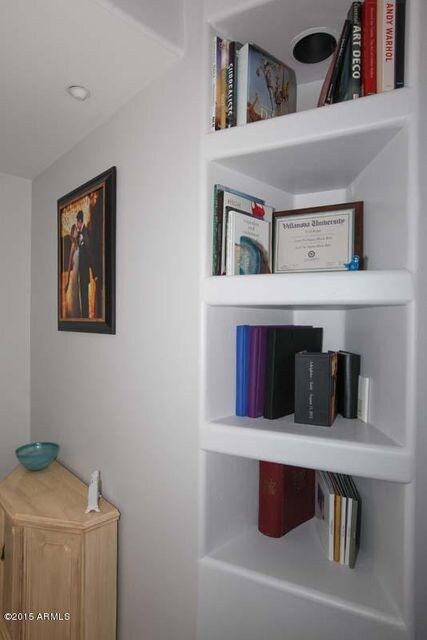 Built in Shelves