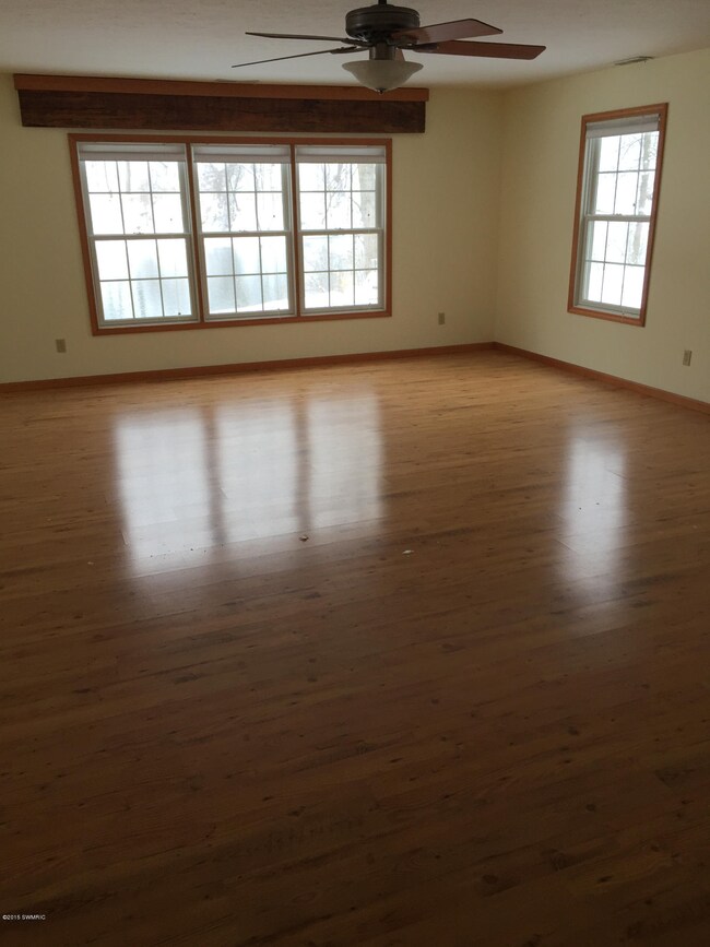 2 Marmont St, Niles, MI 49120 - photo 2