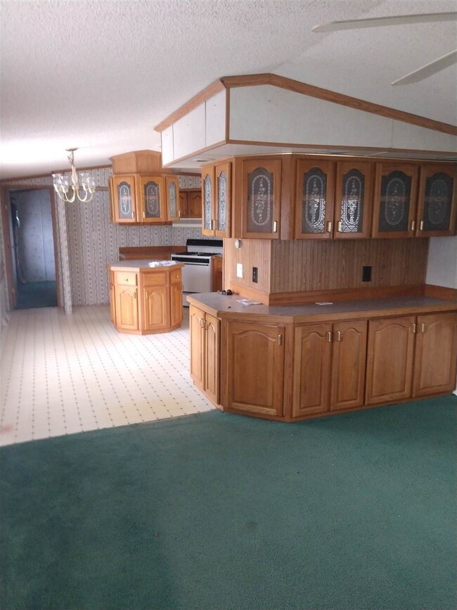 108 Cemetery Rd, Putney, VT 05346 - photo 4