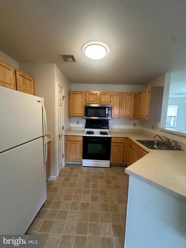 211 Sparrow Rd, Hummelstown, PA 17036 - photo 5