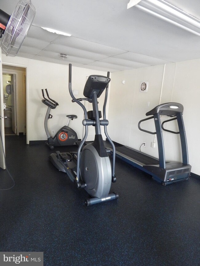 2622 Redcoat Dr unit 169 - 1C, Alexandria, VA 22303 - photo 3