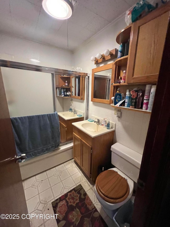 Full bathroom
