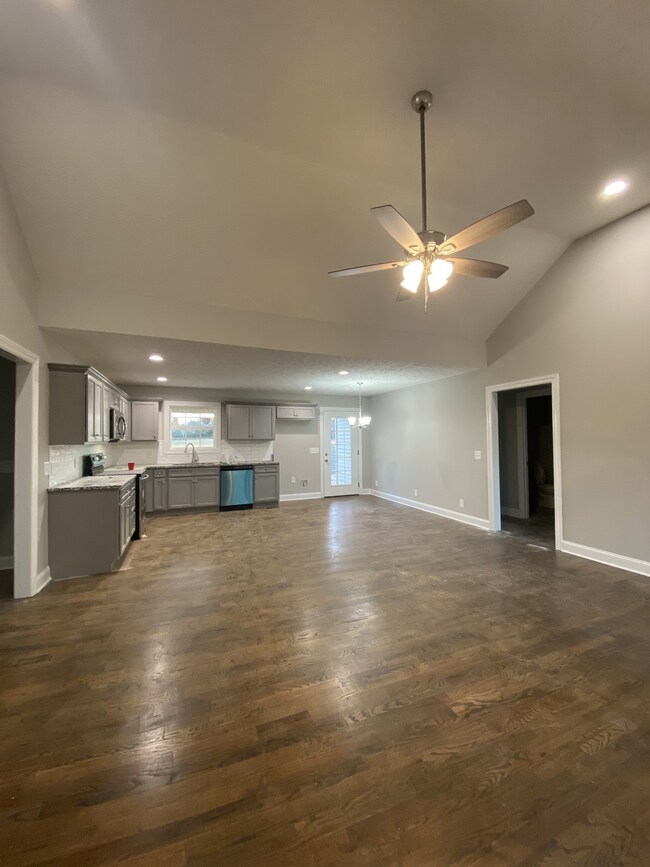 103 August Way, Shelbyville, TN 37160 - photo 2