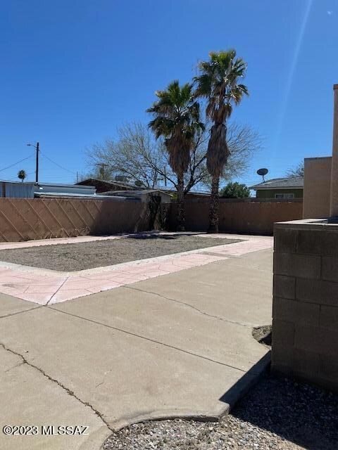 Back lot