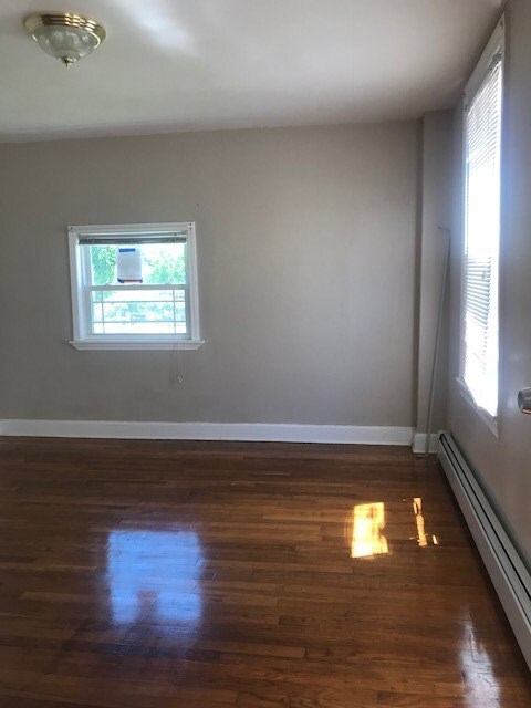 324 Roosevelt Ave, Pawtucket, RI 02860 - photo 5