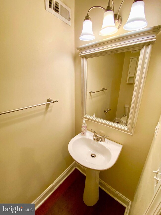 1241 Haubert St, Baltimore, MD 21230 - photo 3