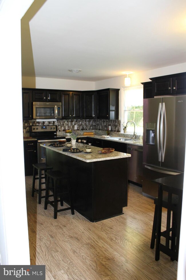 75 Grosbeak Dr, Shepherdstown, WV 25443 - photo 7