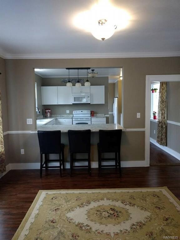 Dining Room (12 x 14) into Kitchen (12 x 14).