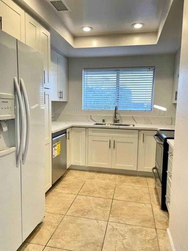 2439 Sacada Cir, Carlsbad, CA 92009 - photo 3