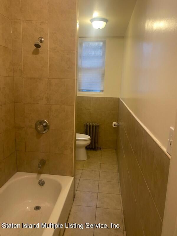 184 Harbor Rd unit 1, Staten Island, NY 10303 - photo 6