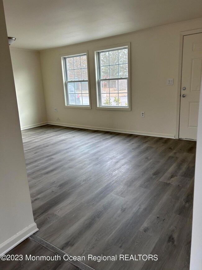 722 Palm Beach Dr, Forked River, NJ 08731 - photo 3