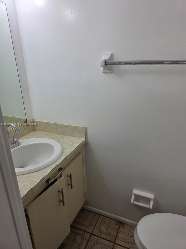 1095 W 40th St unit 26, Hialeah, FL 33012 - photo 5
